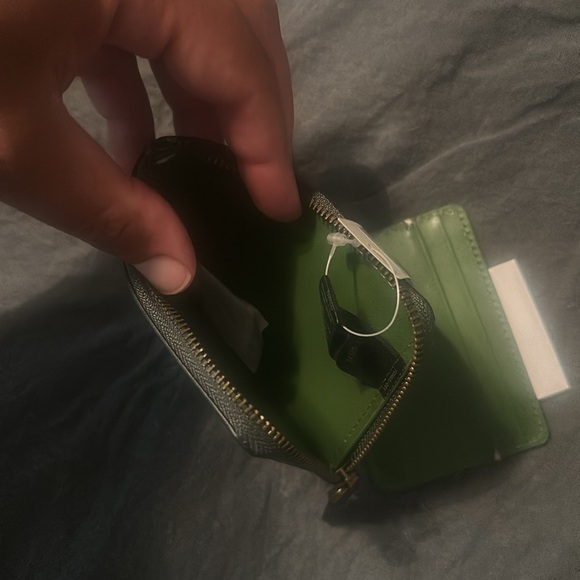 Fossil Olive Green Leather Zip Card Case Wallet - Picture 2 of 7